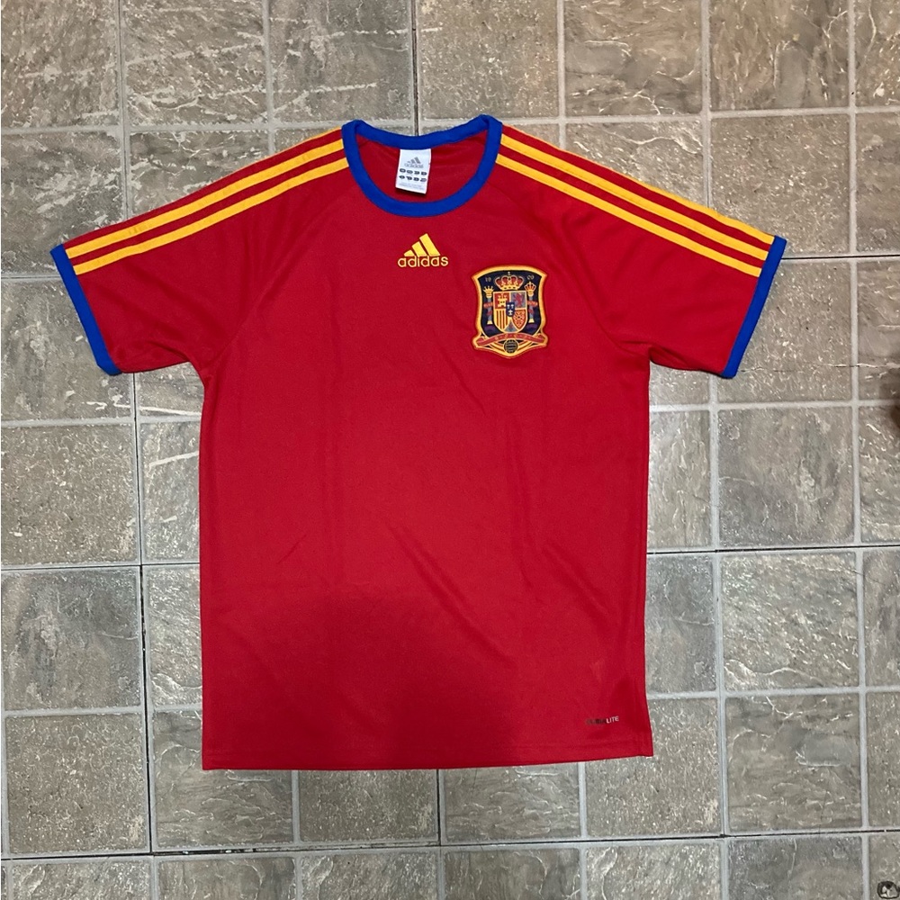Adidas Spain National Team 2010 soccer jersey - men size small